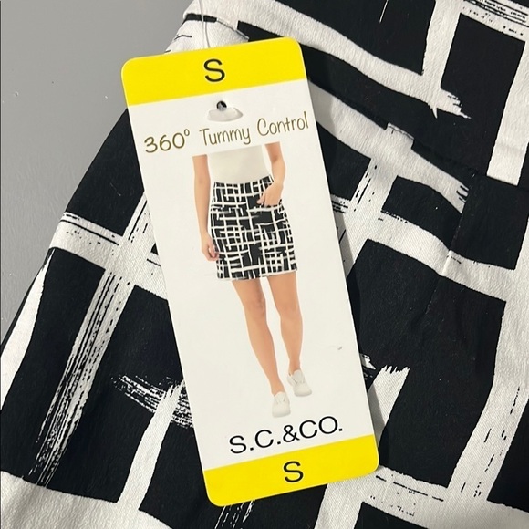 3/25$ (Mix)Women's S.C.& CO. Tummy Control Skort Skirt, S, Black&White - Picture 7 of 14